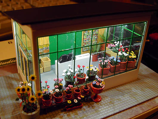 Blumenladen der Firma Busch - ausgestattet mit einer LED-Innenbeleuchtung
