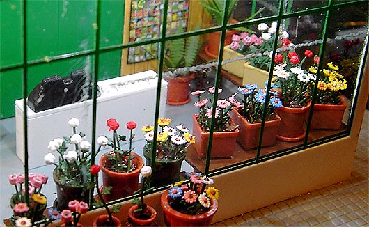 Blumenladen der Firma Busch - ausgestattet mit einer LED-Innenbeleuchtung