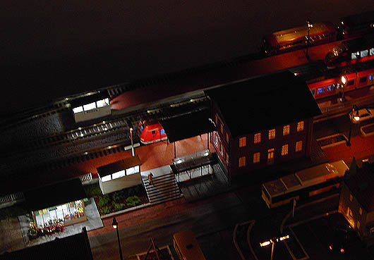 Neuburg Hbf bei Nacht