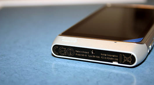 Nokia N8 Unterseite