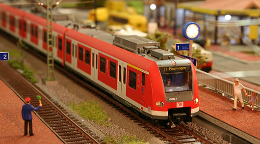 S-Bahn von Roco (BR423)